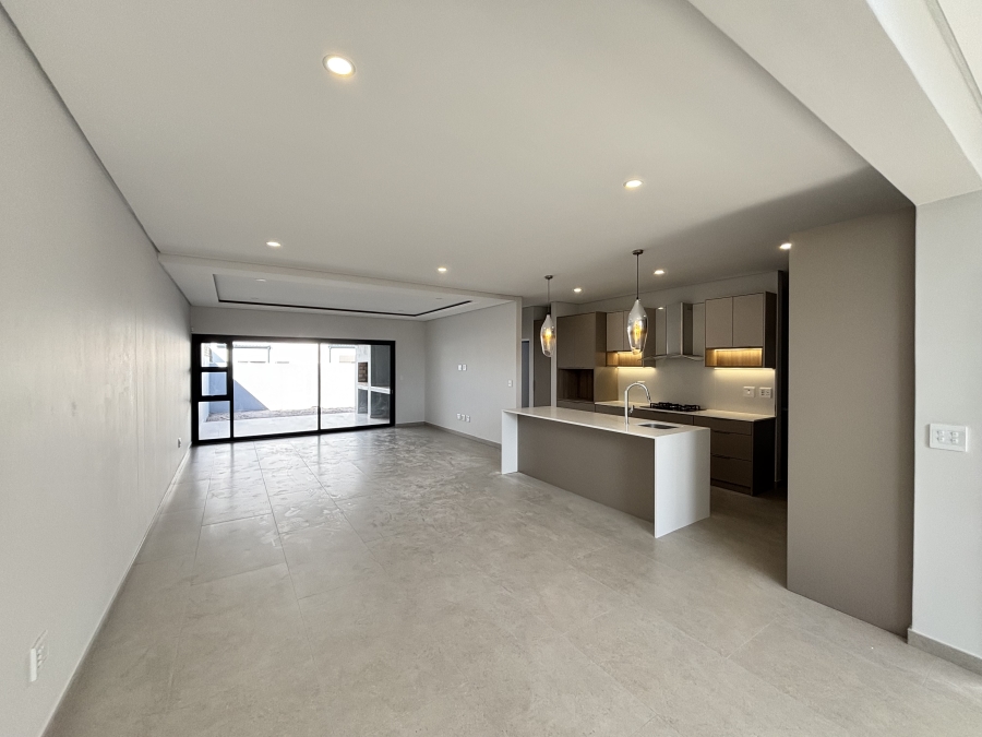 4 Bedroom Property for Sale in Sandown Western Cape